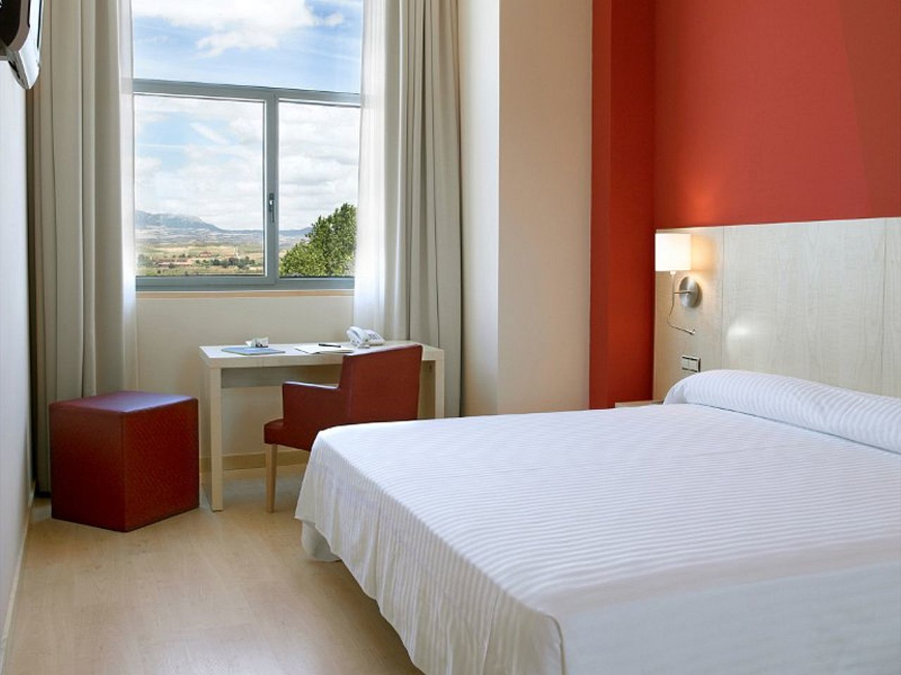 Hotel Sercotel Portales Logrono Bilik gambar